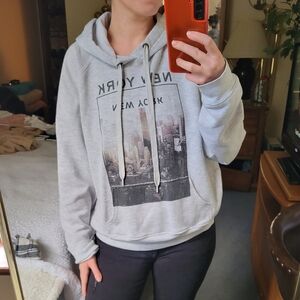 Forever 21 New York Sweatshirt